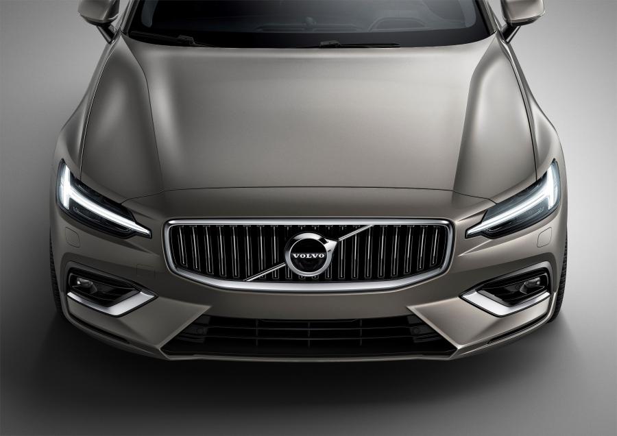 Детали экстерьера Volvo V60 T6 Inscription 2018 года  (WW) (фото 17 из 53)